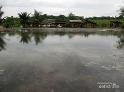 Hangatnya Berendam di Pemandian Air Panas Embun Pagi, Sumut