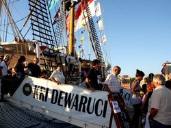 Hore! KRI Dewaruci Tiba di New Orleans, AS Hore! KRI Dewaruci Tiba di New Orleans, AS