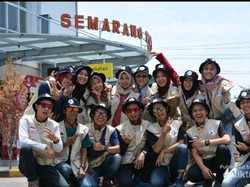 Indahnya Senyum Anak-anak di Pulau Komodo