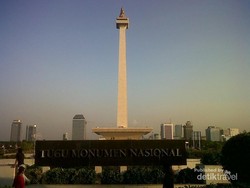 Indahnya Sunset di Monas