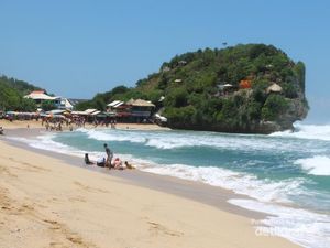 Indrayanti, Pantai Idola Warga Gunungkidul