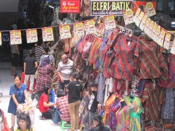 Ini Dia 3 Destinasi Asyik Belanja Batik di Yogya