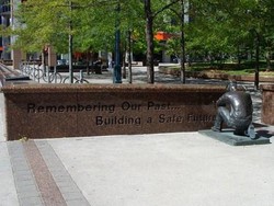 Ini Dia 5 Monumen Buruh Paling Terkenal di Dunia