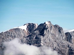 Ini Dia Carstenz Pyramid, Atap Dunia di Timur Indonesia