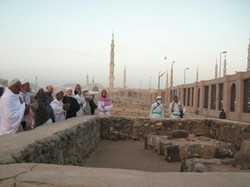 Ini Dia Makam Keluarga & Sahabat Nabi Muhammad di Madinah