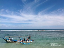 Ini Hadiah yang Bisa Didapat di Pantai Ujung Genteng