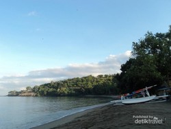 Ini Keistimewaan Pantai Senggigi di Lombok