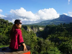 Ini Loh Panorama di Uang 2.000 Rupiah Baru