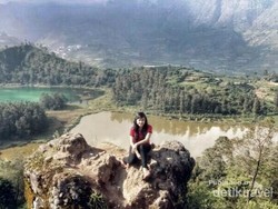 Ini Spot Terbaik Untuk Melihat Danau Telaga Warna di Dieng