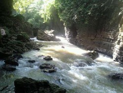 Inilah 5 Travelling Ekstrem di Indonesia!