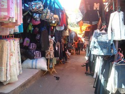 Inilah Tempat Belanja Baju Seken Berkualitas di Bukittinggi