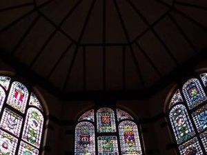 Intip Bagian Dalam Lawang Sewu Semarang yang Bersejarah