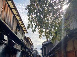 Jalan-Jalan Kelilingi Musim Gugur di Kyoto