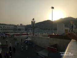 Jalan-jalan Pagi di Sekitar Masjidil Haram, Oh Syahdunya