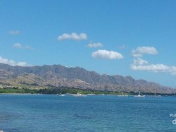 Jalanan Cakep Begini Bikin Betah Road Trip