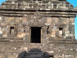 Jatuh Cinta dengan Candi Ijo