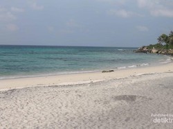 Jatuh Cinta dengan Pantai Kasih di Kota Sabang