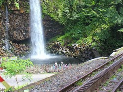 Jelajah Sumatera Barat, Alam dan Kulinernya Ranca Bana!