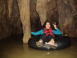 Jelajah Sungai & Menelusuri Gua di Gunungkidul, Berani?