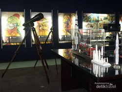 Jelajah TMII, Dari Sun Go Kong Hingga Astronot