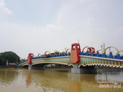 Jembatan Berendeng yang Instagramable di Tangerang