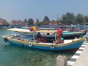 Kabur Sejenak ke Pulau Harapan