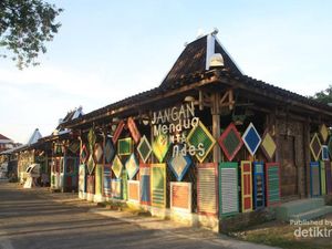 Kafe Kekinian Bergaya Nostalgia di Bantul