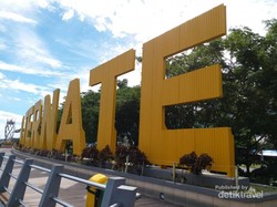 Kalau Suasana Santainya Seperti di Ternate Ini Bagaimana?