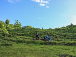 Kapan Lagi Kemping dengan View Pantai Seperti Ini?