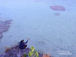 Karang Alami Berbentuk Love di Pulau Rote