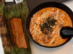 Katanya Ini Laksa Paling Enak di Singapura