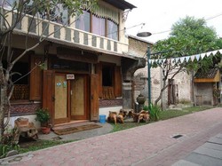 Kauman, Surganya Penggemar Batik di Solo