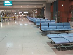 Ke Jepang Tidur di Bandara, Siapa Takut!