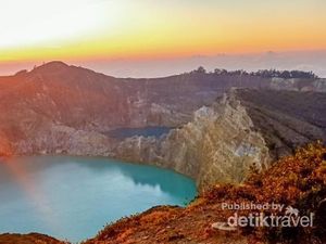 Keajaiban danau Kelimutu