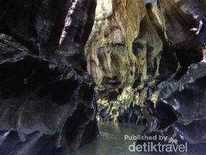 Kecantikan Tersembunyi di Hidden Canyon Bali