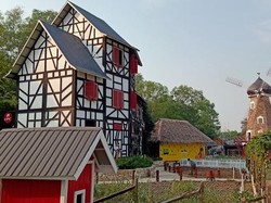 Keliling Eropa dan Jepang di Pekanbaru