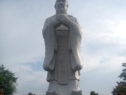 Keliling Indonesia Hanya Dengan Rp 10.000