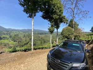 Kemah Gaya Overland di Ranca Cangkuang Bandung