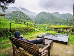 Kemping Asyik di Kaki Gunung Ciremai