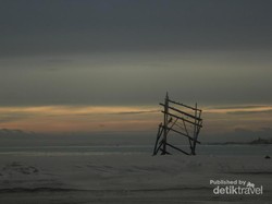 Kemping Seru di Pantai Mang Kalok, Bangka