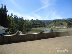 Kepincut Lezatnya Rawon di Ranu Pane