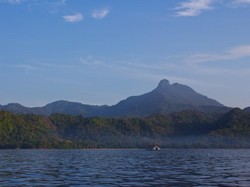 Kepingan Surga Ada di Teluk Kiluan