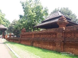 Keraton Kasepuhan Cirebon yang Memikat Hati