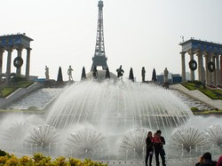 Keren! Keliling Dunia Dalam Sekejap di Taman Ini