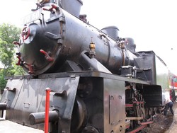 Ketika Jago Balap Sepeda Naik Mak Itam yang Pelan-pelan