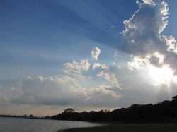 Ketika Surya Tenggelam di Kandalama, Sri Lanka