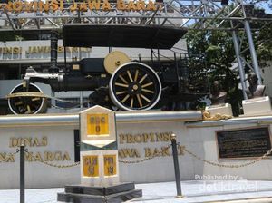Kisah di Balik Titik Nol Kilometer Kota Bandung