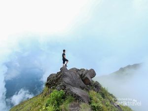 Kisah Sedih dari Lereng Gunung Lemongan