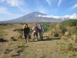 Kisah Teletubbies, Gembala Sakti, dan Jalur Sembalun di Gunung Rinjani