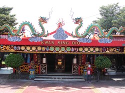 Klenteng Kwan Sing Bio, Sang Penantang Laut Utara